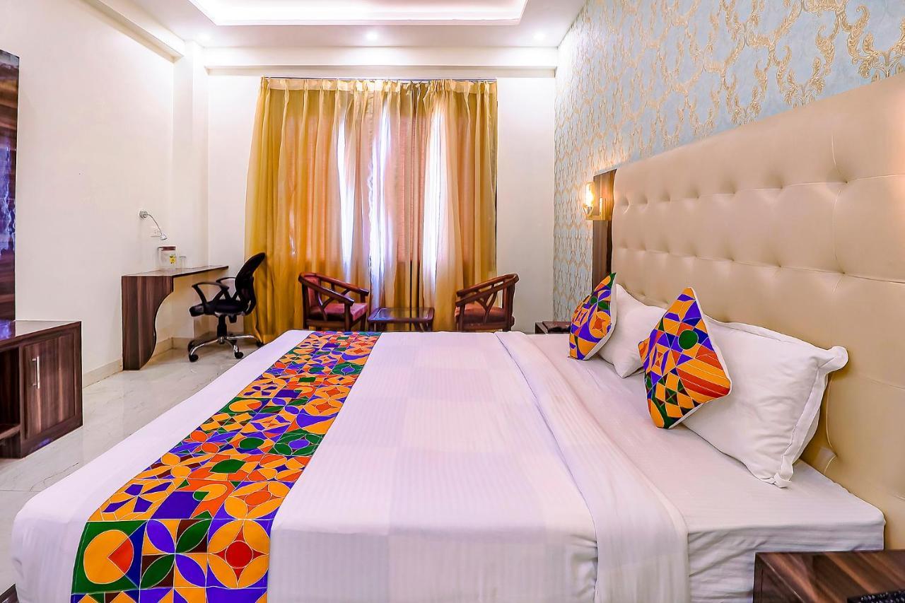 Fabhotel Swess Grand Agra  Eksteriør billede