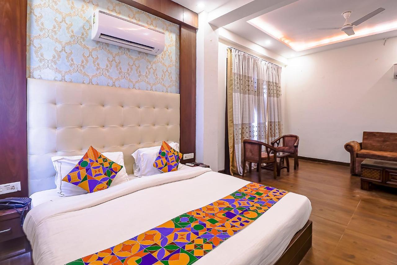 Fabhotel Swess Grand Agra  Eksteriør billede