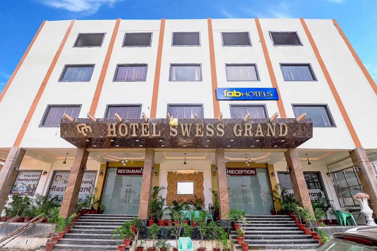 Fabhotel Swess Grand Agra  Eksteriør billede