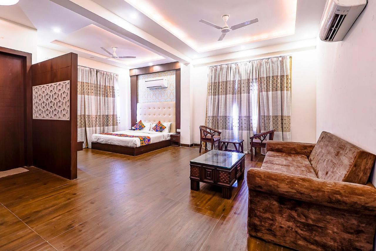 Fabhotel Swess Grand Agra  Eksteriør billede