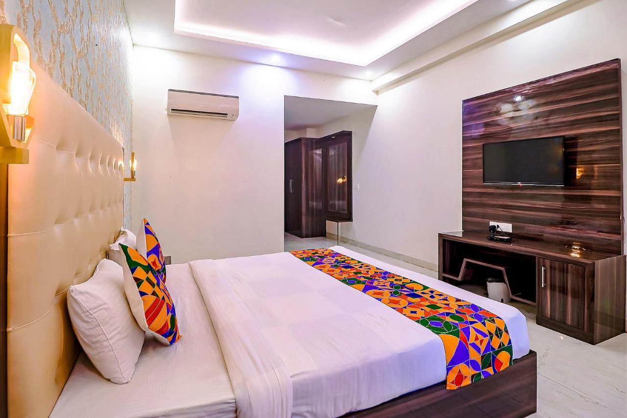 Fabhotel Swess Grand Agra  Eksteriør billede