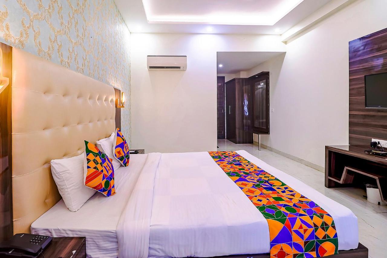 Fabhotel Swess Grand Agra  Eksteriør billede