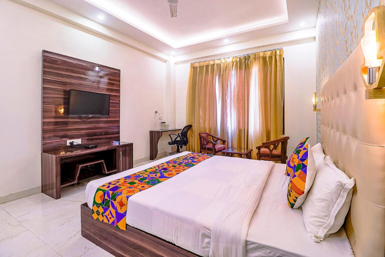 Fabhotel Swess Grand Agra  Eksteriør billede