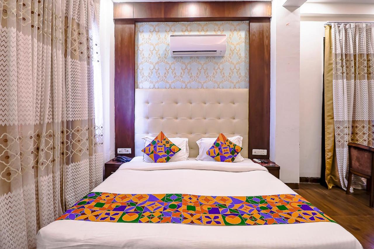 Fabhotel Swess Grand Agra  Eksteriør billede